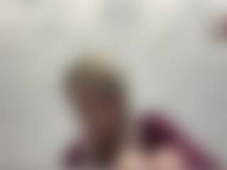 Live cam show with Lea - Blonde Hair Middle Aged on makecum.org