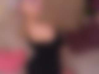 Live cam show with Molly - Blonde Hair College on xxxlivecams.org