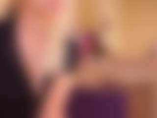 Live cam show with Molly - Moaning on Camsoda