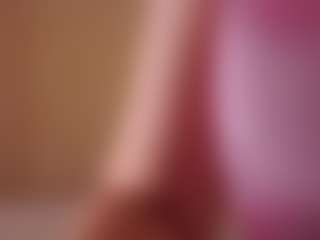 Live cam show with Molly - Erotic Dance on Latina Girls