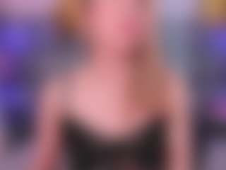 AlexaaFoxxx MILF webcam performer live streaming