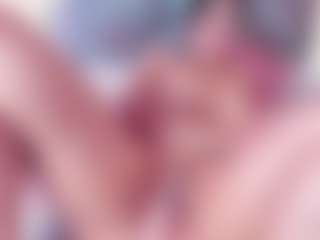 Live cam show with anniebell25 - Average on thefappeningchat.com