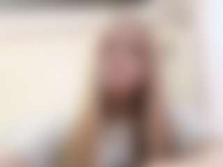Live cam show with CarylReihing - Twerk on Mixed Magazine Live
