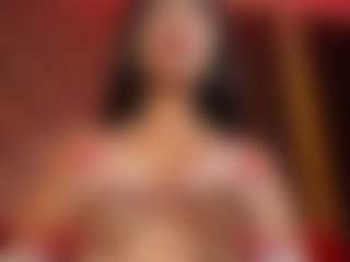Live cam show with Emily-Jhons - Latina Petite on Camsoda | colombia