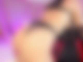 Live cam show with Emily-Jhons - Fingering on SinfulBabes