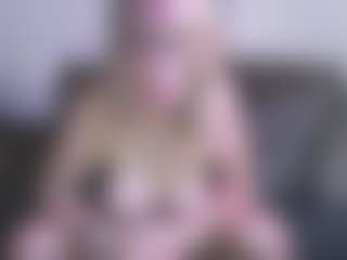 Hotblondemilf1962