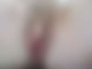 Hotblondemilf1962's Live Sex Cam Show