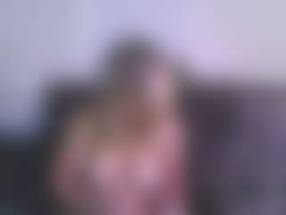 Hotblondemilf1962's Live Sex Cam Show