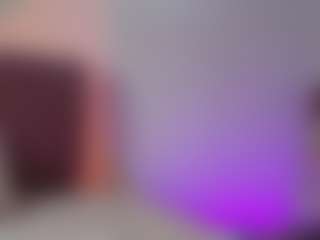 Live cam show with Milany-cute - Facial Piercings on CamClone