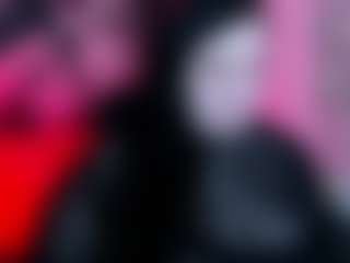 Live cam show with QueenOfHaze - Raven Hair on sexylive.show