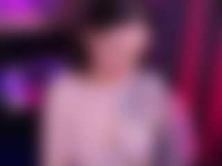 Live cam show with LisaSin - Raven Hair on livesuperchat.net