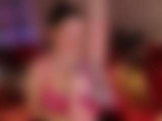 Live cam show with LisaSin - Teasing on Camsoda