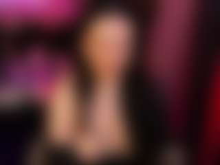 Live cam show with LisaSin - Teasing on Camming Site