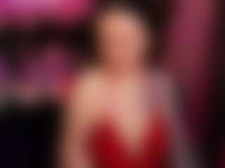 Live cam show with LisaSin - Teasing on Gym Cam Girls