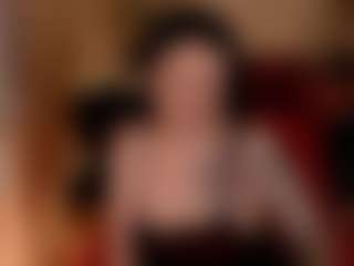 Live cam show with LisaSin - Sph on Gym Cam Girls