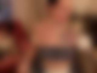 Live cam show with LisaSin - Teasing on x69.live
