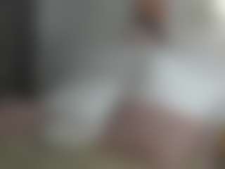 Live cam show with MadelineBerkhalter - Small Tits on Soda Cam