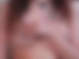 Live cam show with MadelineBerkhalter - Moaning on fuklive.com