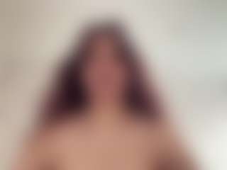 Live-Cam-Show mit MaxineBrondyke - Thong auf Camsoda