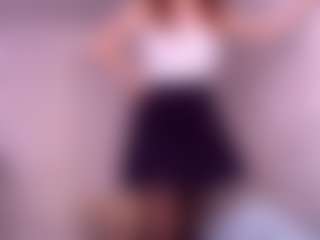 Live cam show with MaxineBrondyke - Girlnextdoor on Cam Slut