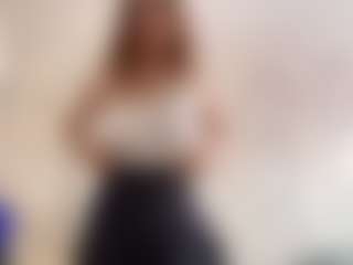 Live cam show with MaxineBrondyke - Teasing on Camsoda