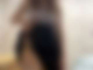 Live cam show with MaxineBrondyke - Girlnextdoor on liverealitysex.com