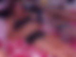 noeldelphine's Live Sex Cam Show
