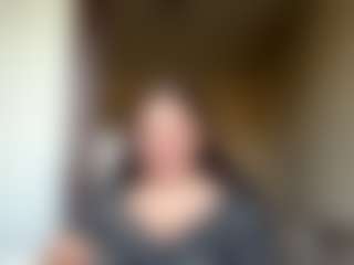 Live cam show with RoxyFragmin - Black Squirt on madthumbs