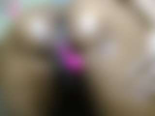 AlanaBest79's Live Sex Cam Show