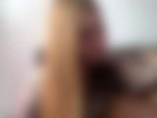 Live cam show with NarcisaGiddins - Red Hair Amateur on Milfs Live