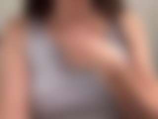 Live cam show with StepanieReagor - Granny Squirt on CamClone