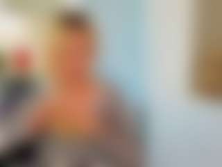 Live cam show with TabathaMihelich - Small on livesuperchat.net