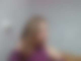 Live cam show with Alice - Body Massage on StripNow