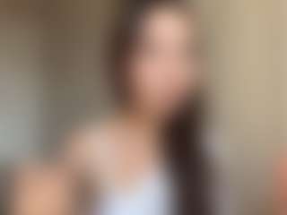 Live cam show with AlidaEscudero - Bedroom on Camsoda