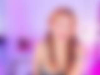 Live cam show with Allison-Douce - Brown Eyes Red Hair on Camversity