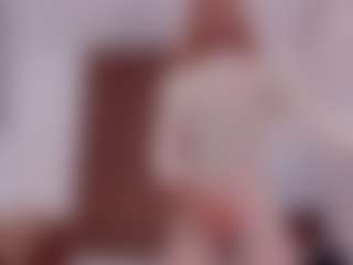 Live cam show with Caitlyn Star - Lean on camgirlchat.live