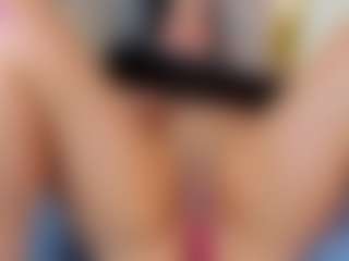 karlarossee's Live Sex Cam Show