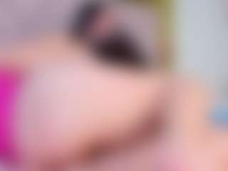 Live cam show with karlarossee - Camel Toe on Camsoda
