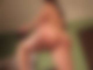 Moon's Live Sex Cam Show