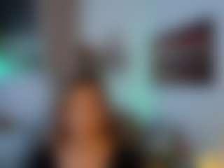 Live cam show with AnnaBrie - Body Massage on Camsoda