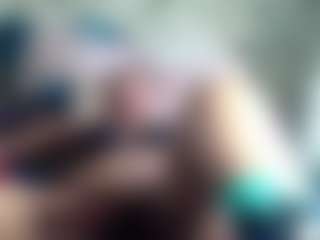 EbonyseductionXX MILF webcam performer live streaming