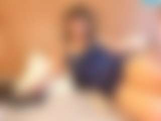 Live cam show with estefanyaura - New Brown Eyes on AdultVida.com