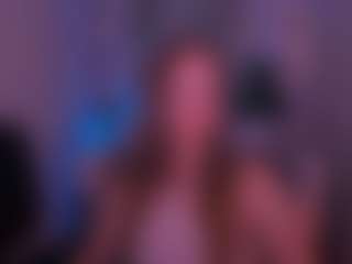 Live cam show with itscharlliee - Strip on Camsoda