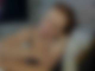 Live cam show with Kira - Joi on live.xheat.ai