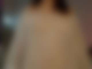 Live cam show with Kira - Camel Toe on Camsoda