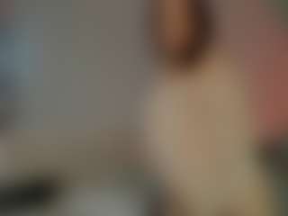 Live cam show with Kira - Spy Granny on Camsoda