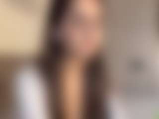 Live cam show with Milana - Average on Camversity