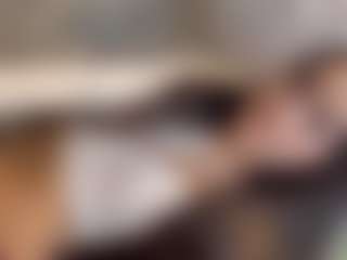 Live cam show with Milana - Thin on milfzrlive.com