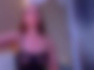 Live cam show with Sellenna - Young Adult on Camsoda