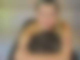 Shakira's Live Sex Cam Show